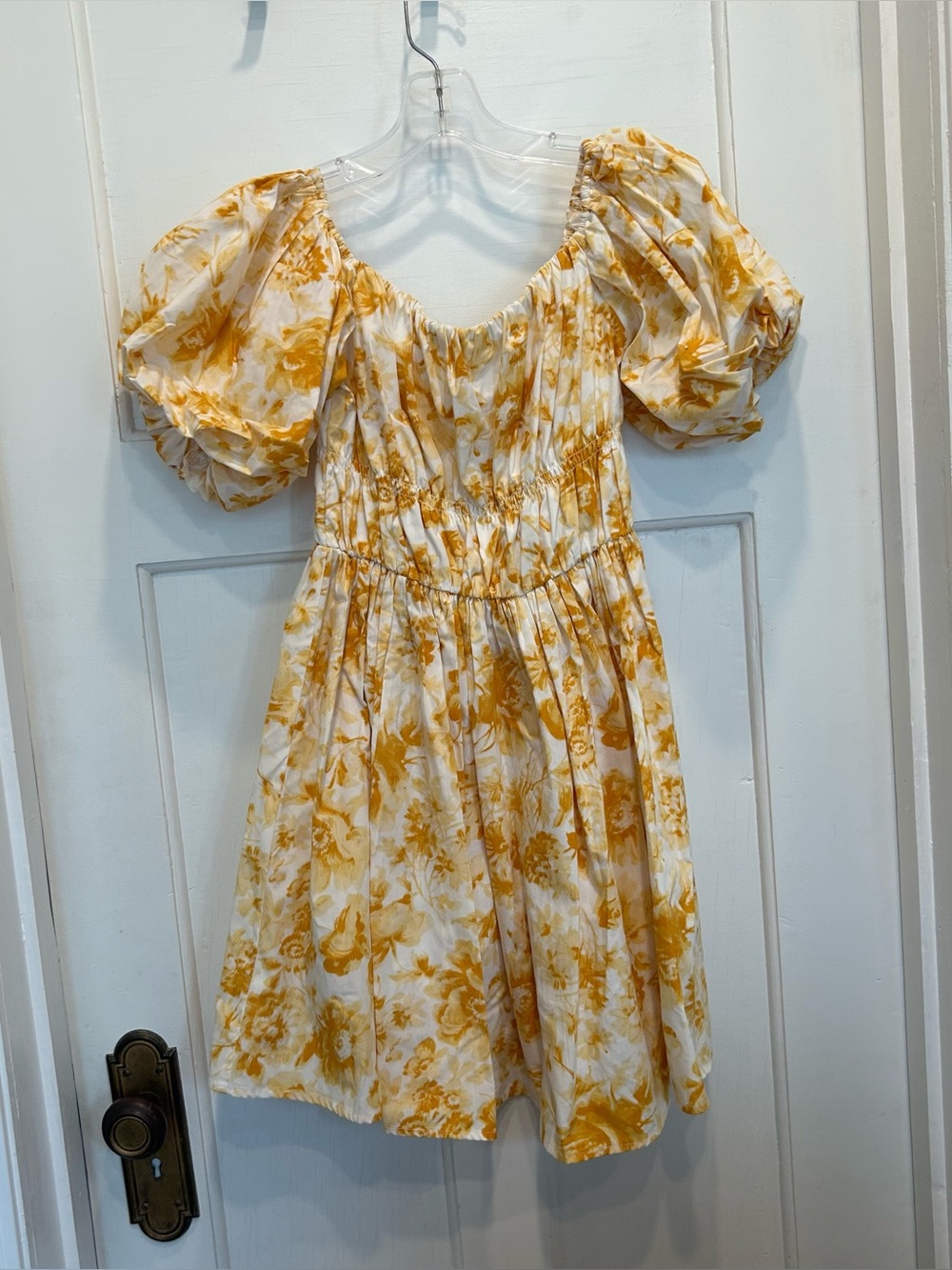 Abercrombie Off-Shoulder Puff Sleeve Floral Mini Dress in Yellow and White - Picture 5 of 7